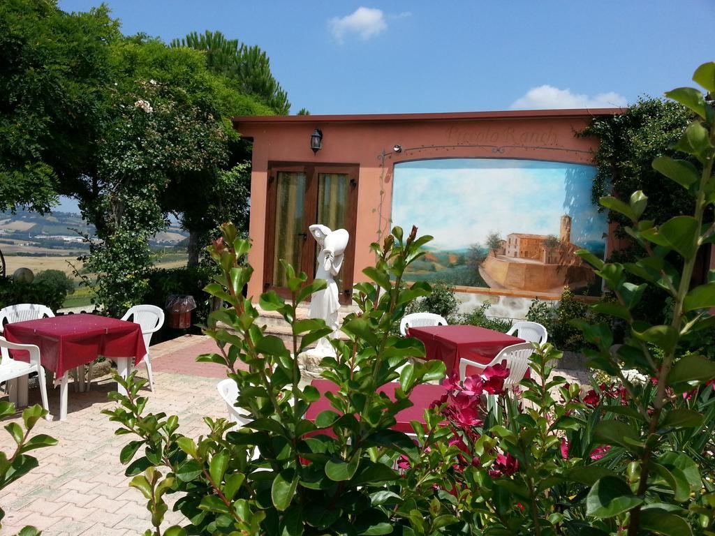 Azienda Agrituristica Piccolo Ranch San Pietro  Екстер'єр фото